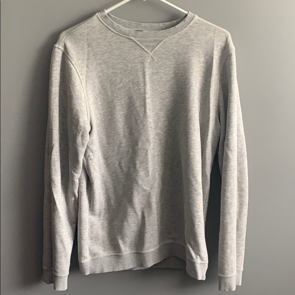 crew neck